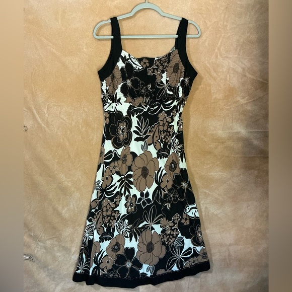 Kudetal. Floral Black and Brown Women's Dress - Picture 1 of 9